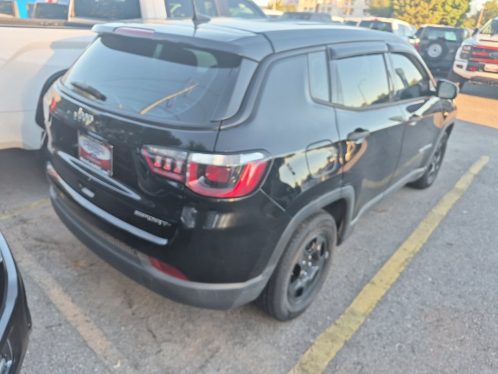 Used 2019 Jeep Compass Sport FWD image 18