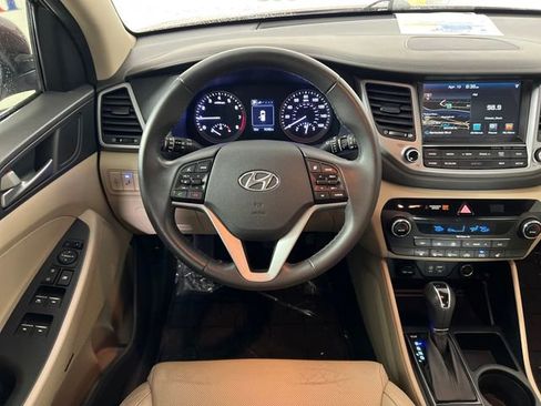 Used 2017 Hyundai Tucson Limited image 14