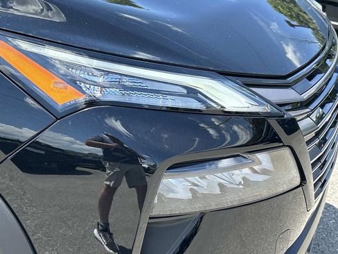 New 2026 Nissan Rogue SV FWD image 10