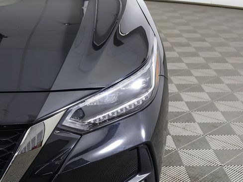 Used 2023 Nissan Sentra SR w/ SR Premium Package image 15