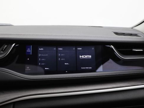 Used 2023 Jeep Grand Cherokee 4WD 4xe image 27