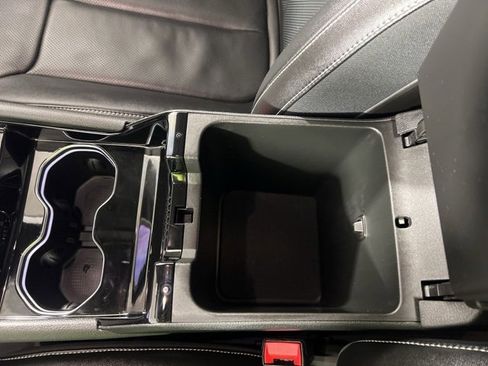 Certified 2023 Jeep Grand Cherokee Limited w/ Luxury Tech Group II image 30