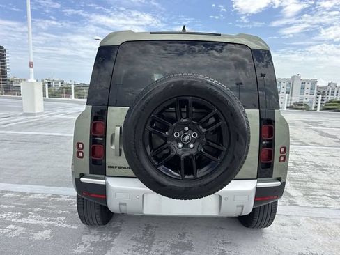 Used 2024 Land Rover Defender 110 S AWD/4WD image 24