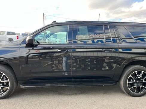 Used 2021 Chevrolet Suburban RST w/ Rear Media and Nav Package image 7