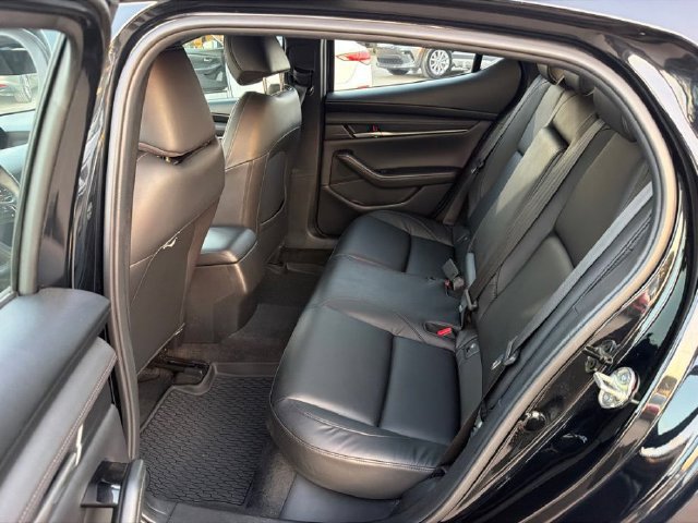 Used 2025 MAZDA MAZDA3 s Sport FWD image 7