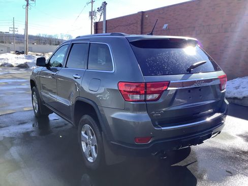 Used 2012 Jeep Grand Cherokee Overland image 3
