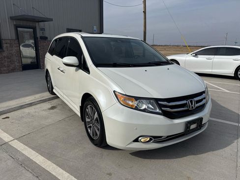 Used 2014 Honda Odyssey Touring image 6