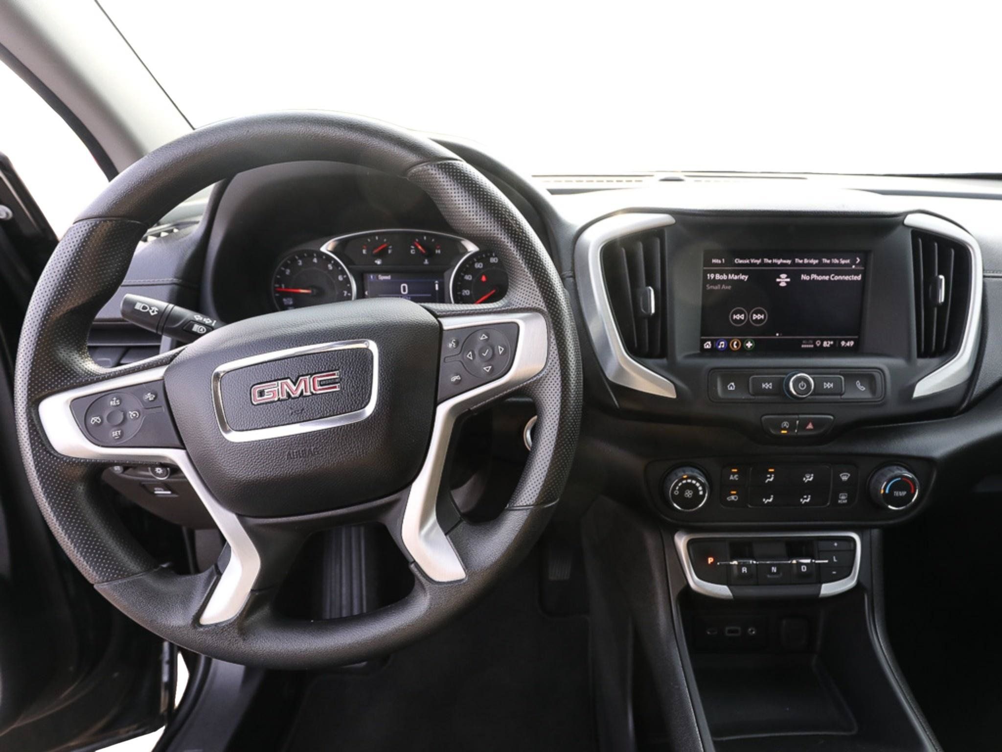 Used 2024 GMC Terrain SLE AWD/4WD image 14