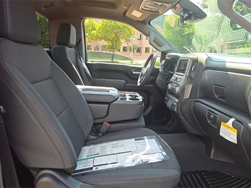 Used 2026 GMC Sierra 2500 Pro w/ Convenience Package AWD/4WD image 10
