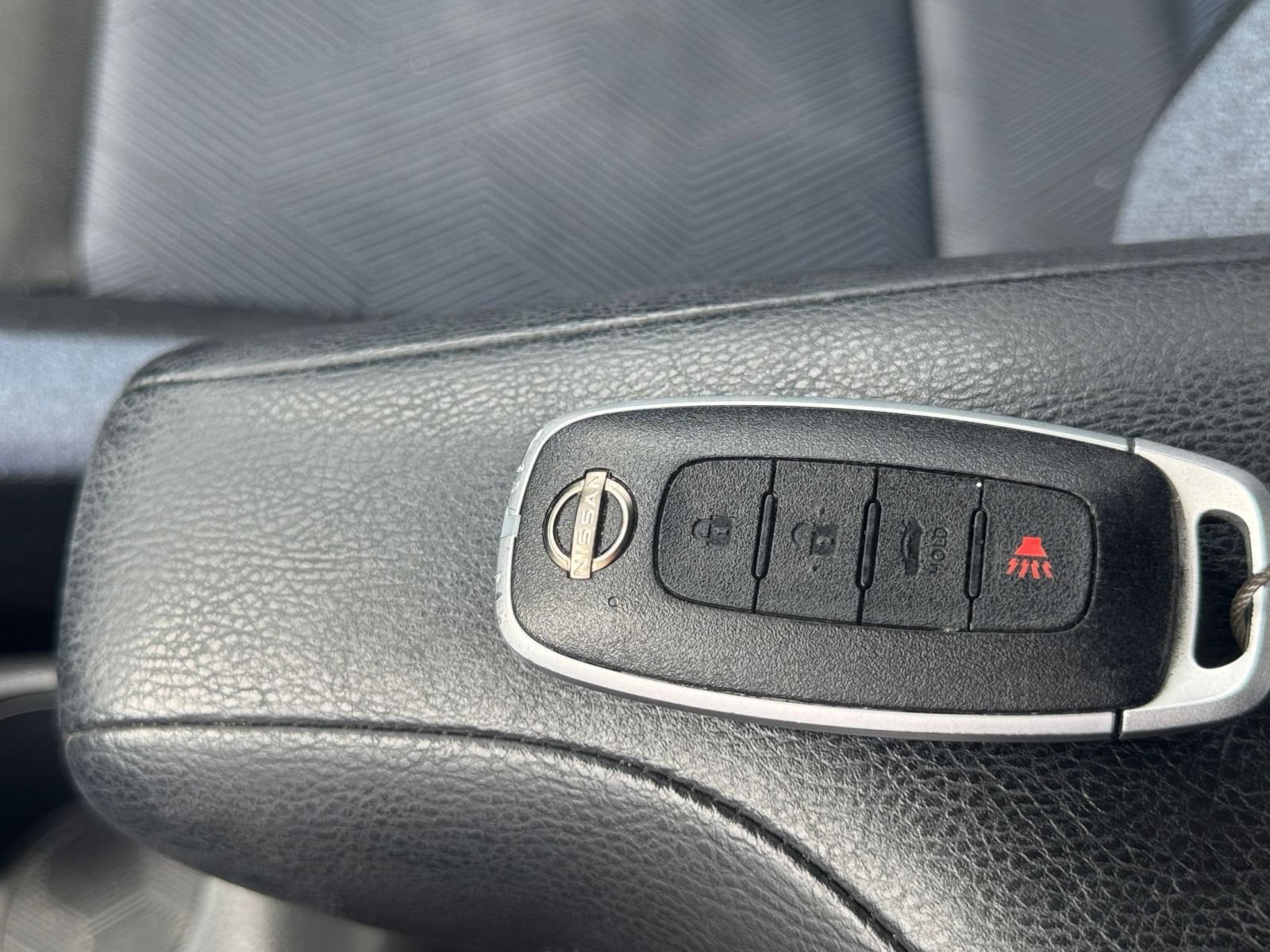 Used 2025 Nissan Versa SV FWD image 20