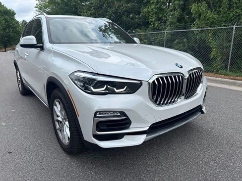 Used 2021 BMW X5 xDrive40i AWD/4WD image 3