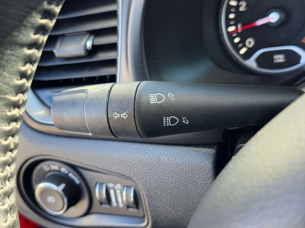 Used 2021 Jeep Renegade Limited w/ Sun & Sound Group AWD/4WD image 21