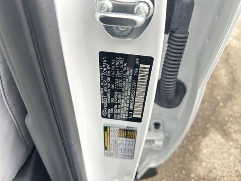 Used 2025 Hyundai Kona SEL image 29