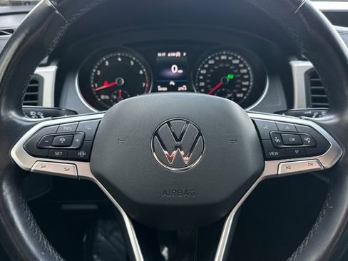 Used 2020 Volkswagen Atlas Cross Sport SE w/ Towing Package image 25