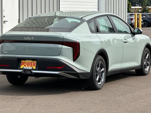 New 2026 Kia K4 FWD image 4