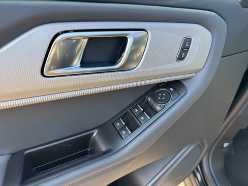 New 2026 Ford Explorer Active w/ Active Comfort Package image 14