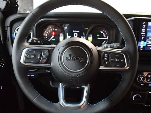 Used 2024 Jeep Wrangler High Altitude AWD/4WD image 41