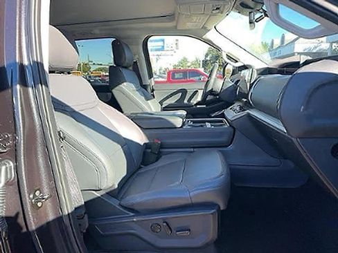 New 2025 Ford Expedition Active RWD image 18