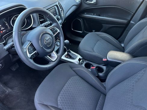 Used 2018 Jeep Compass Sport FWD image 10