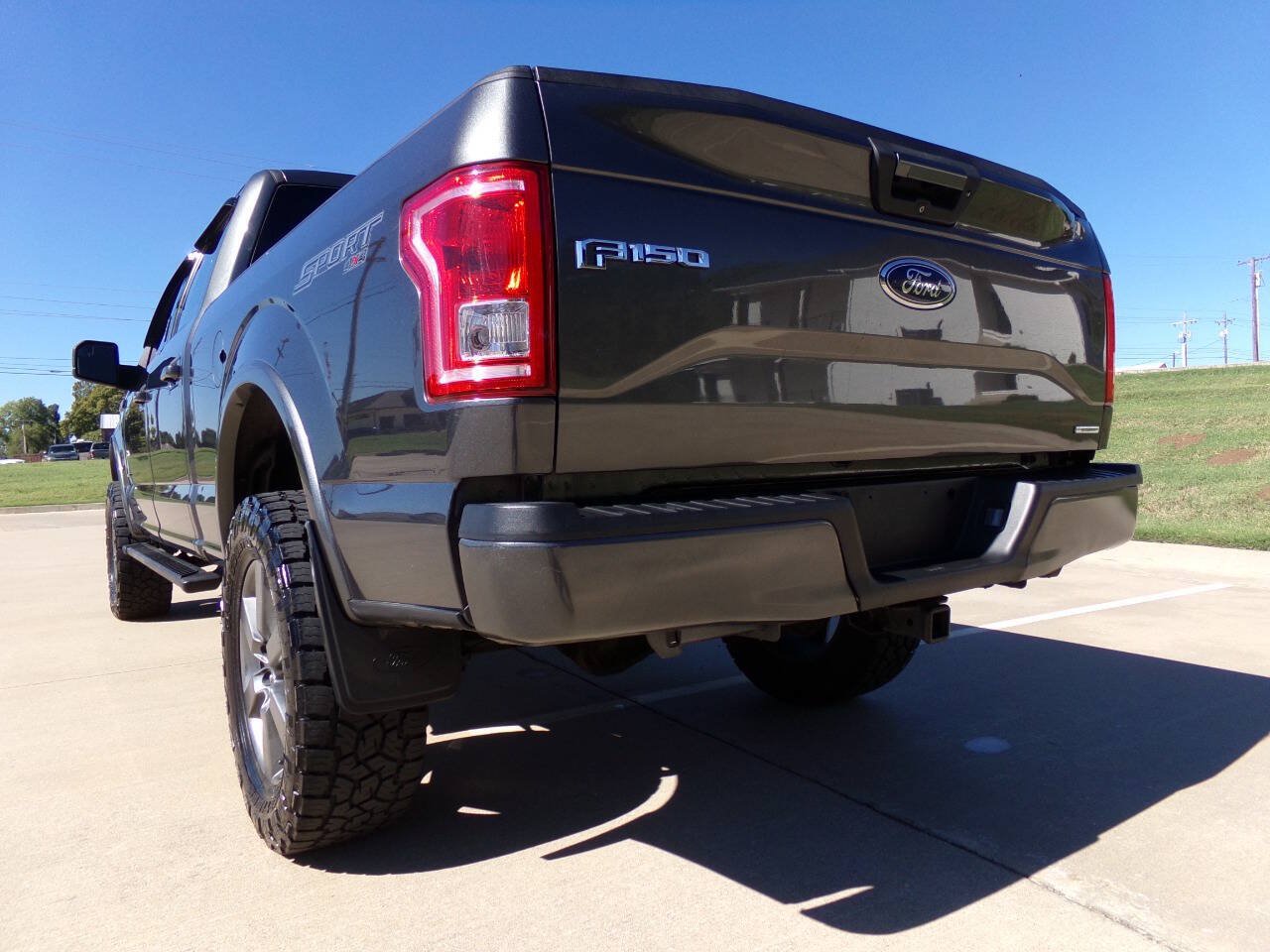 Used 2016 Ford F150 XLT w/ Equipment Group 301A Mid AWD/4WD image 17