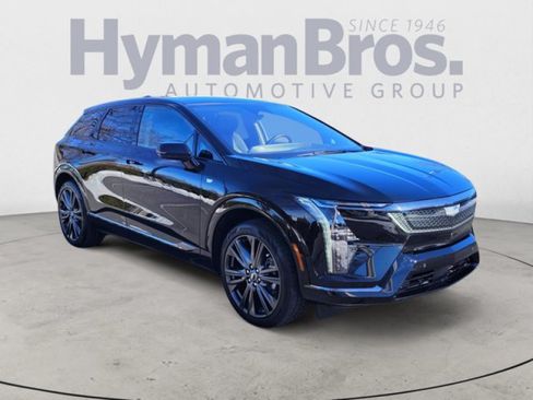 Used 2025 Cadillac Optiq Sport 2 AWD/4WD image 1