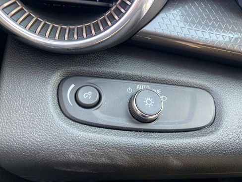 Used 2024 Chevrolet Trax ACTIV image 14