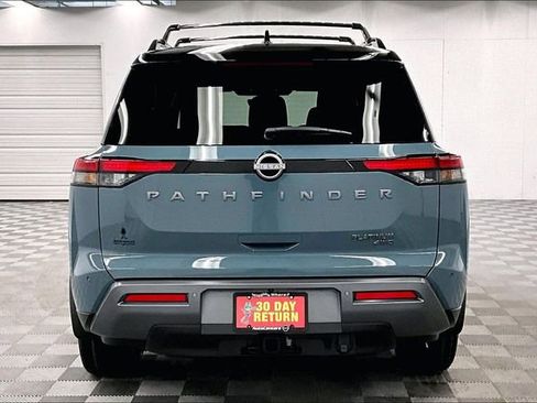 New 2026 Nissan Pathfinder Platinum image 5