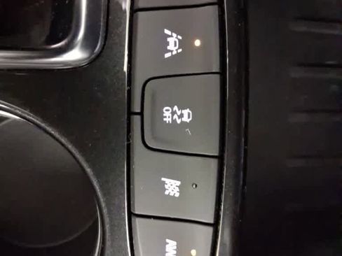 Used 2023 Chevrolet TrailBlazer RS w/ Sun and Liftgate Package image 49