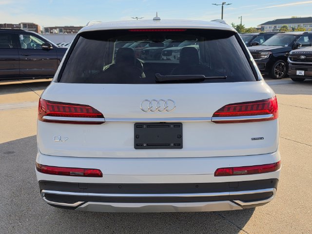 Used 2023 Audi Q7 3.0T Premium Plus w/ Premium Plus Package AWD/4WD image 6
