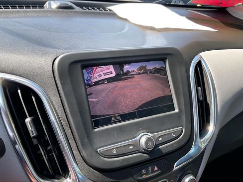 Certified 2024 Chevrolet Equinox LS FWD image 21
