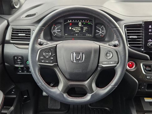 Used 2023 Honda Passport TrailSport image 18
