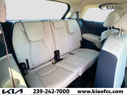 New 2026 Kia Carnival EX image 21