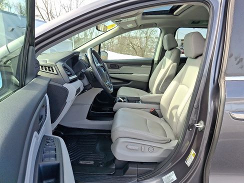 Used 2018 Honda Odyssey EX-L image 16