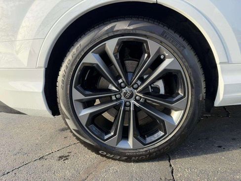 Certified 2025 Audi Q7 3.0T Prestige w/ Prestige Package image 32