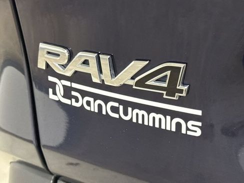 Used 2025 Toyota RAV4 XLE AWD/4WD image 25