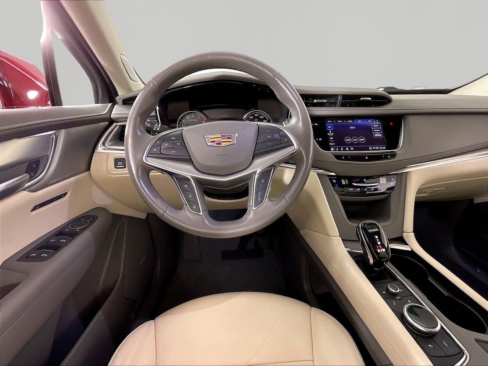Used 2020 Cadillac XT5 Premium Luxury AWD/4WD image 8