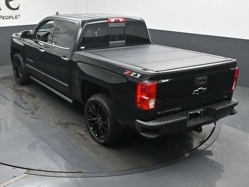 Used 2018 Chevrolet Silverado 1500 LTZ Z71 w/ LTZ Plus Package AWD/4WD image 41