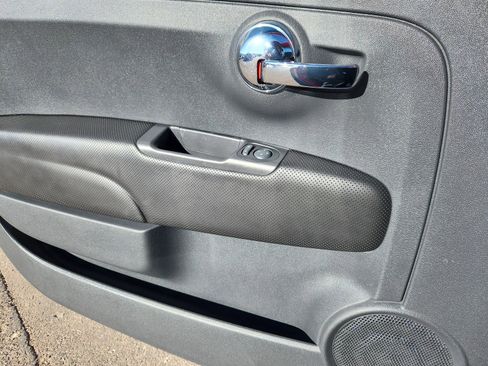 Used 2017 FIAT 500 Pop w/ Sport Black Trim Package image 9