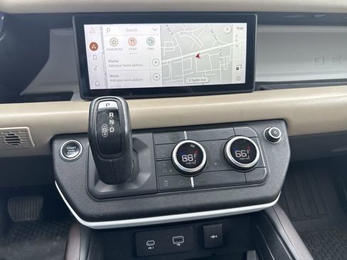 Used 2020 Land Rover Defender 110 HSE image 11