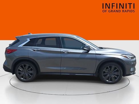 Used 2020 INFINITI QX50 Essential w/ Edition 30 Package AWD/4WD image 4