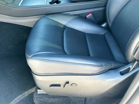 Used 2023 Tesla Model Y Performance image 19