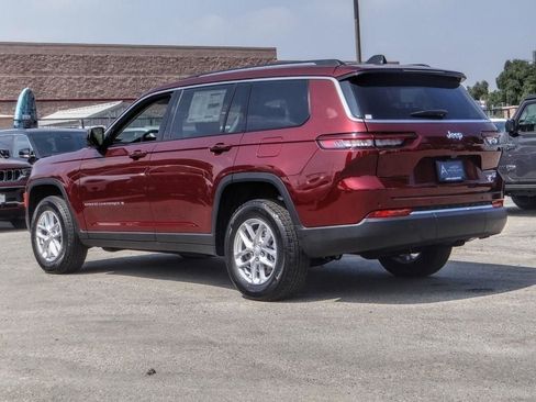 New 2023 Jeep Grand Cherokee L Laredo w/ Trailer Tow Group (B) image 3