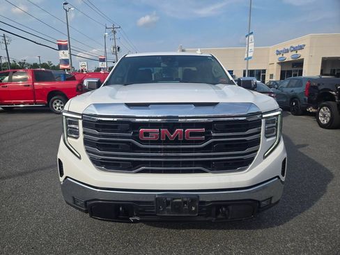Used 2025 GMC Sierra 1500 SLT AWD/4WD image 2