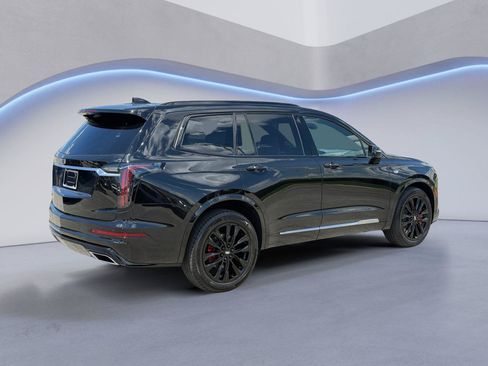 Certified 2024 Cadillac XT6 Sport AWD/4WD image 3