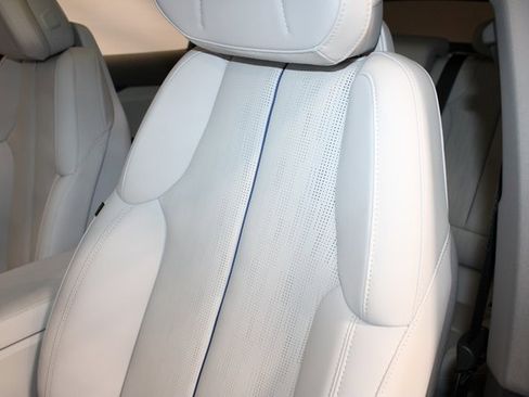 New 2025 Cadillac Optiq Sport 2 image 7