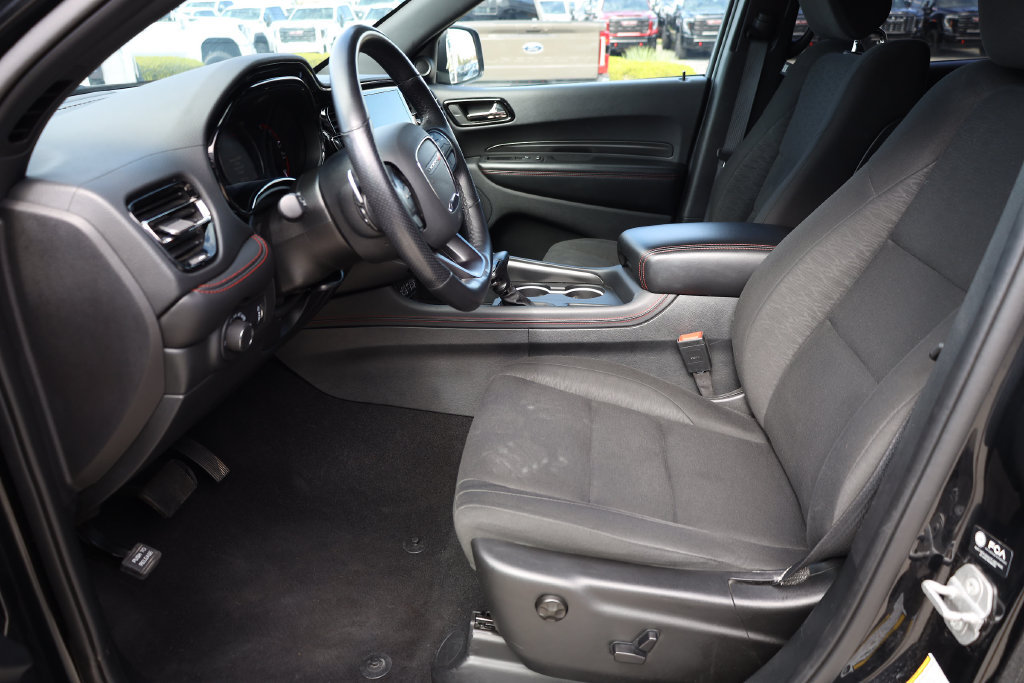 Used 2025 Dodge Durango GT AWD/4WD image 11