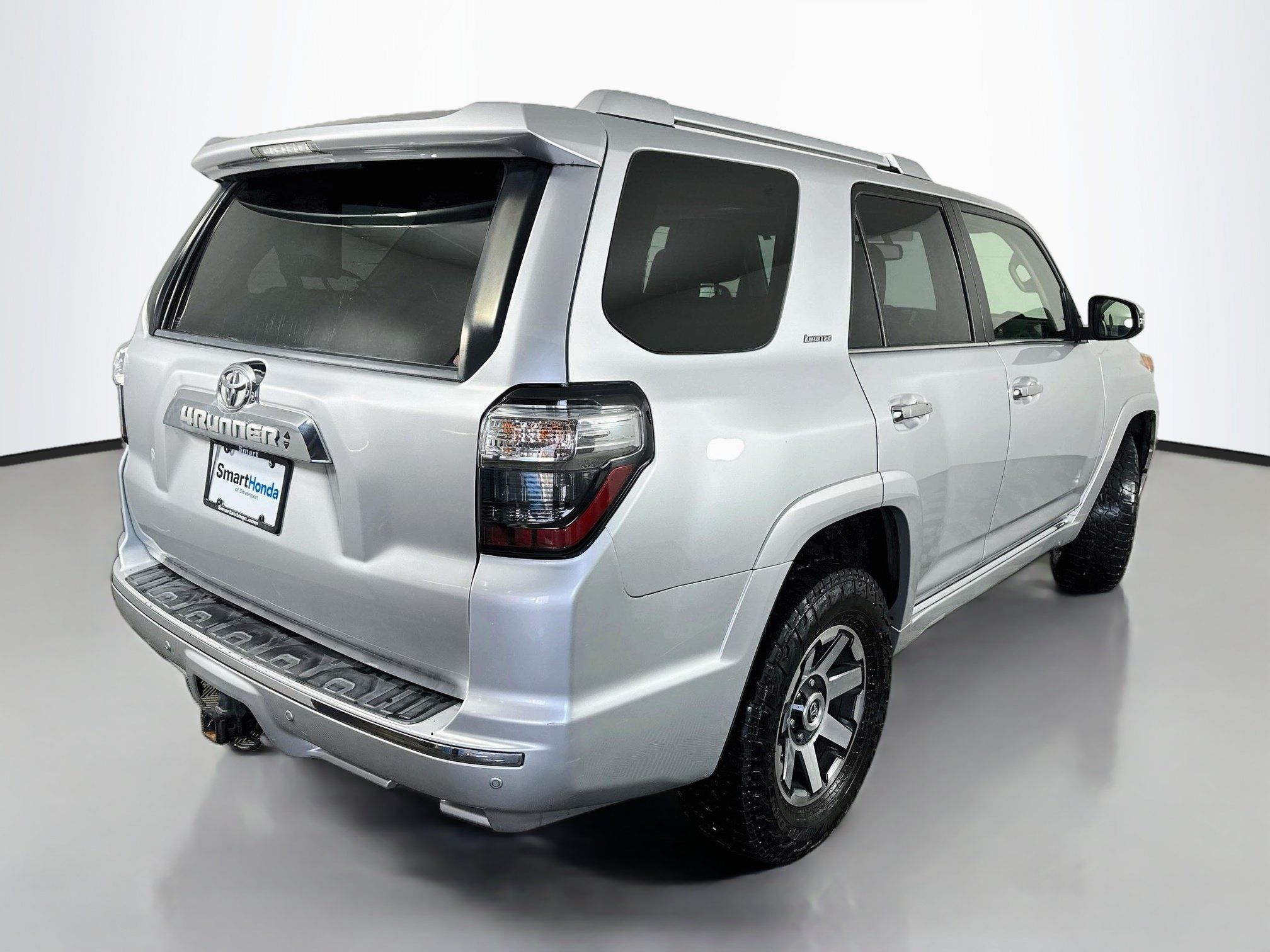 Used 2014 Toyota 4Runner Limited AWD/4WD image 7