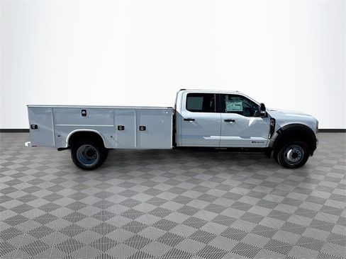 New 2025 Ford F550 2WD Crew Cab Super Duty image 4