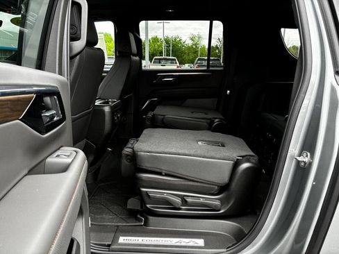 New 2026 Chevrolet Suburban High Country AWD/4WD image 34