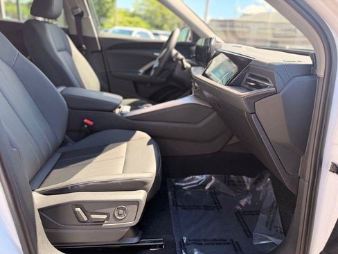 Used 2025 Audi Q5 Premium w/ Convenience Package AWD/4WD image 18